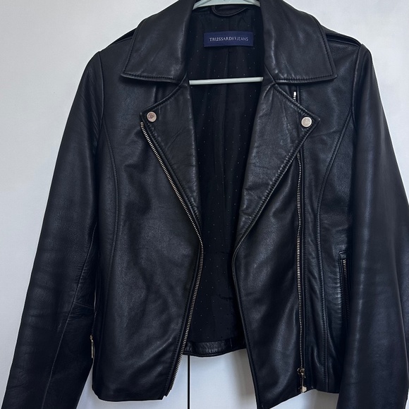 Leather jacket - Picture 1 of 8